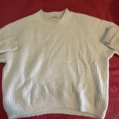 Pull en maille blanc à manches longues