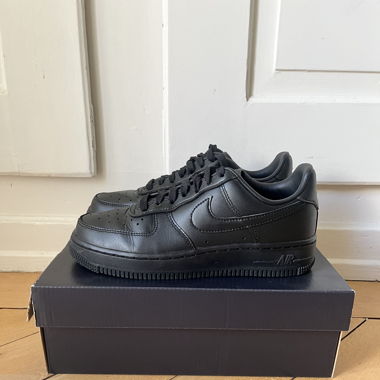 NIKE Air Force 1 '07 Fresh Black