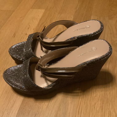 Platform shoes silver new