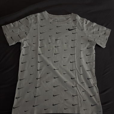 T-shirt Nike logo all-over
