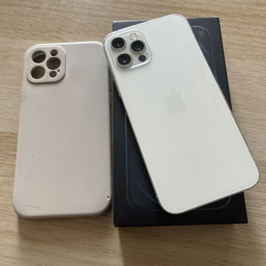 iPhone 12 Pro 128 GB Akku 100%