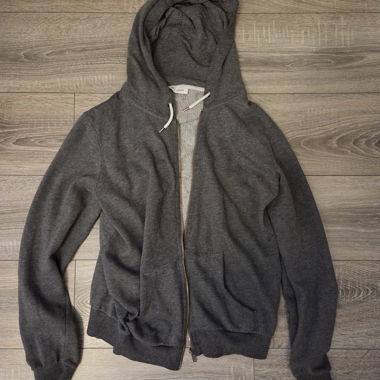 Gilet zippé à capuche gris