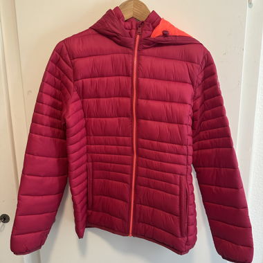 Pinke Steppjacke mit Kapuze