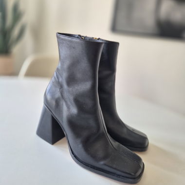 Bottines noires à talon bloc