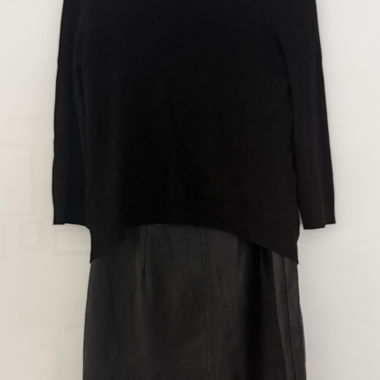 Robe noire une pièce en superposition
