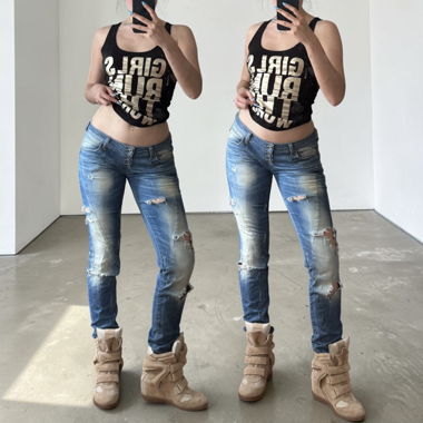 Ripped Blue Low-Waist Jeans 2016