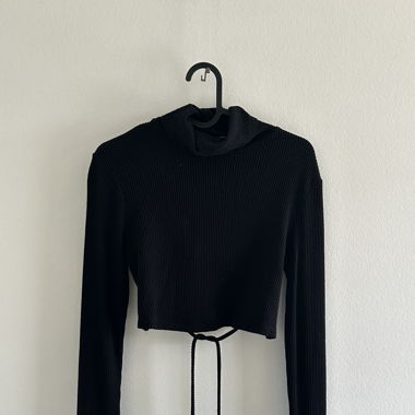 Top dos nu Bershka 