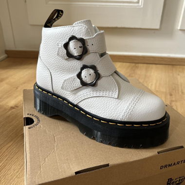 Dr Martens Devon boots