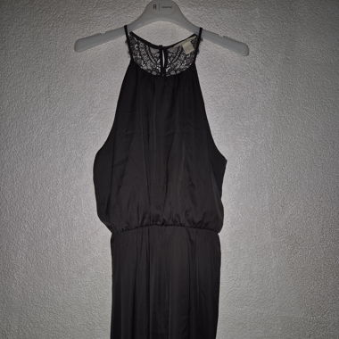 Robe en satin noire