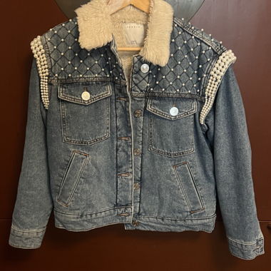 Giacca in denim con borchie Sandro