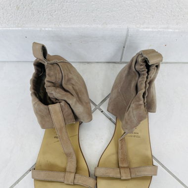 Sandales d’été beige en cuir taille 37 
