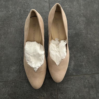 escarpin à talon en daim beige