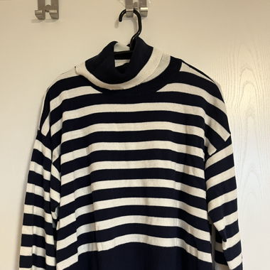 Gestreifter loose fit Rollkragenpullover von Vila
