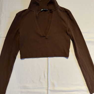 Brown cropped Zara shirt, size S