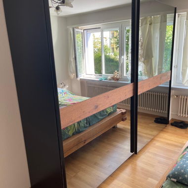 Kleiderschrank 