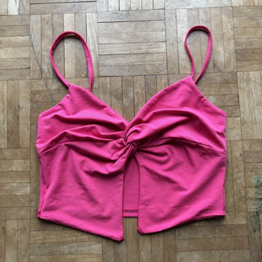 PINK CROP TOP