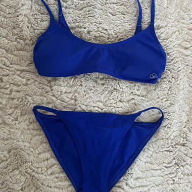 Set di bikini blu