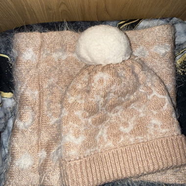 ZARA Knitted Beanie with Pom-Pom and Scarf