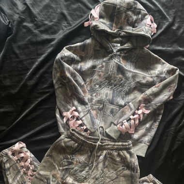 named collective camo set 