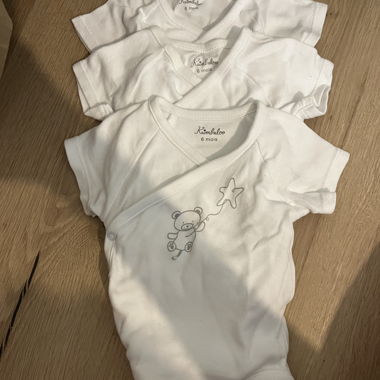 Set of Bodysuits Size 6 Months