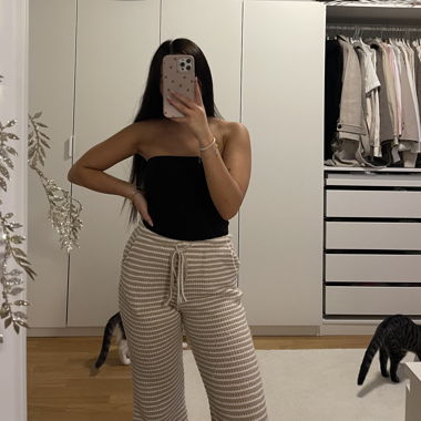Top a spalle scoperte