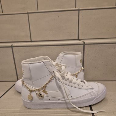 Nike blazer