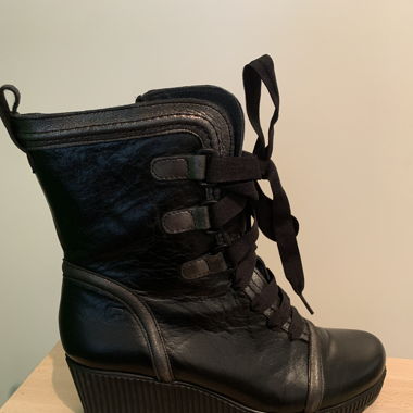 Stiefel mit Plateau