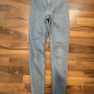 Skinny jeans