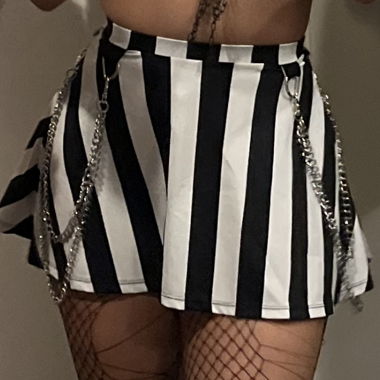 minirock black and white / festival / techno 