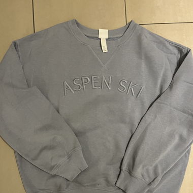 Sweatshirt