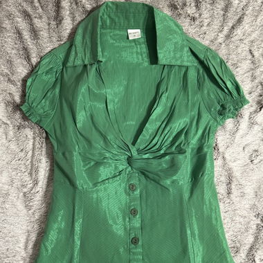 Blusa Wrap Y2K Verde con Motivo Lucido