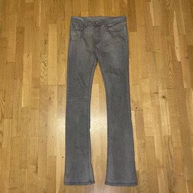 Glockenjeans mnml grau mit Reissverschluss unten