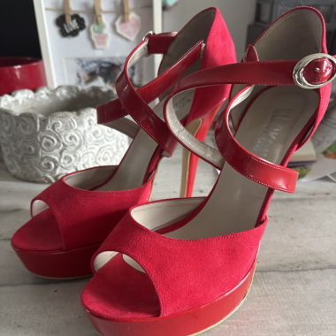 Talons rouge 