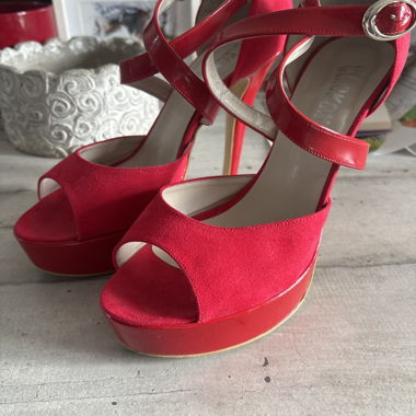 Talons rouge 