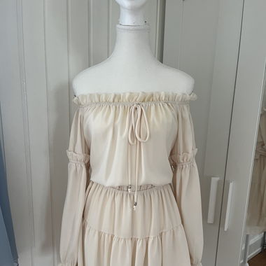 Off Shoulder „wild thoughts“ dress