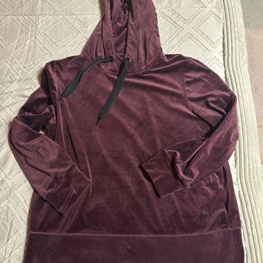 Completo in velluto bordeaux