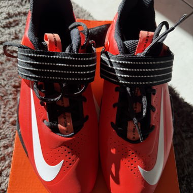 Nike Savaleos – Nuovo –