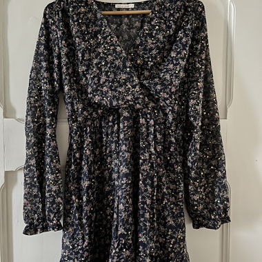 Robe portefeuille fleurie