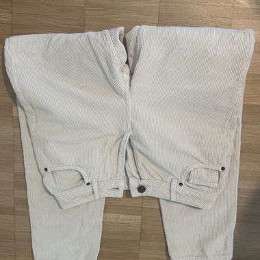 Pantaloni in velluto a coste beige Urban Outfitters Mom W28/L32