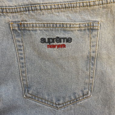 Supreme Jeans