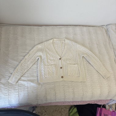 Cardigan in maglia bianco crema