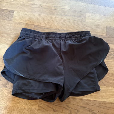H&M Sport Shorts EU 36