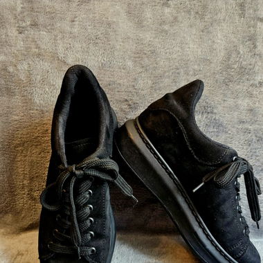 Basquette noir en daim