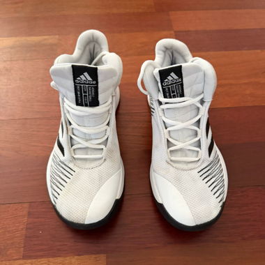 Baskets de basketball Adidas