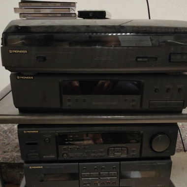 Selling stereo system in excellent condition from the a