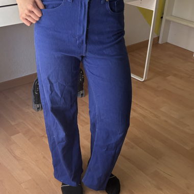 Blaue High-Waist Hose