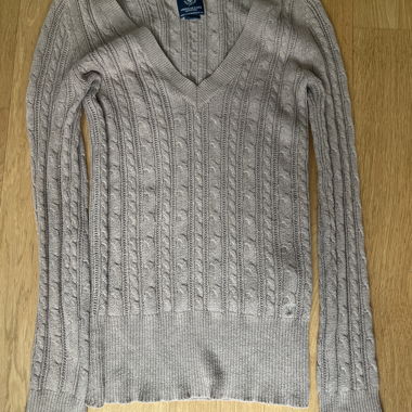 Pull en maille torsadée marron
