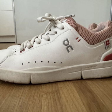 On CloudTec Sneakers