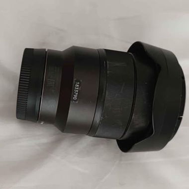 Sony FE 16-35 F4 OSS (Zeiss) lens
