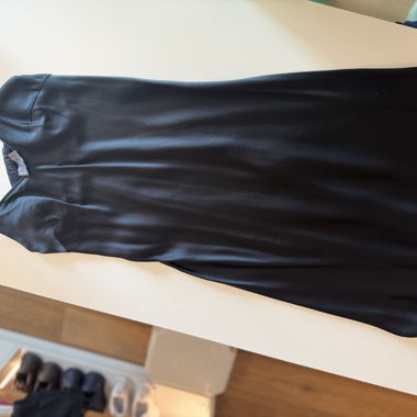 Robe noire en soie